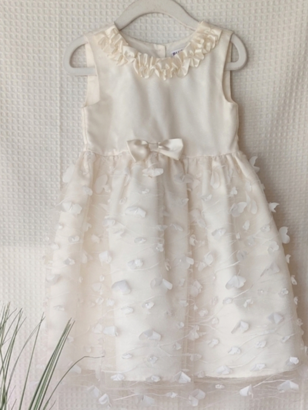 Blueberi boulevard Little Girls Ivory Sleeveless Special Occasion Dress Size 4T